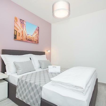 Villa Apartments Art トロギール エクステリア 写真