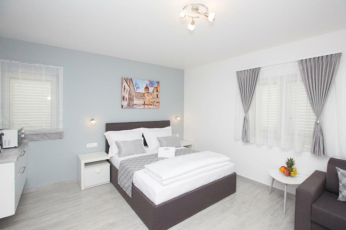 Villa Apartments Art トロギール エクステリア 写真