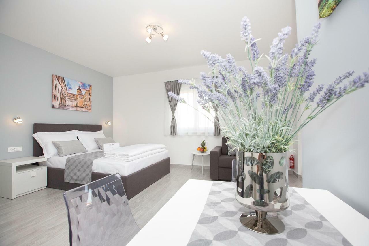 Villa Apartments Art トロギール エクステリア 写真