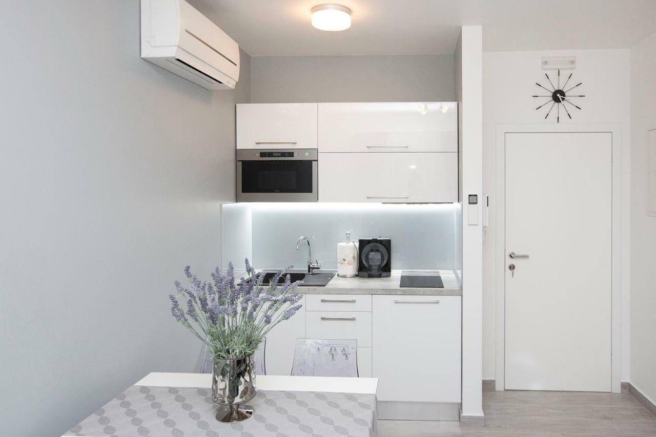 Villa Apartments Art トロギール エクステリア 写真