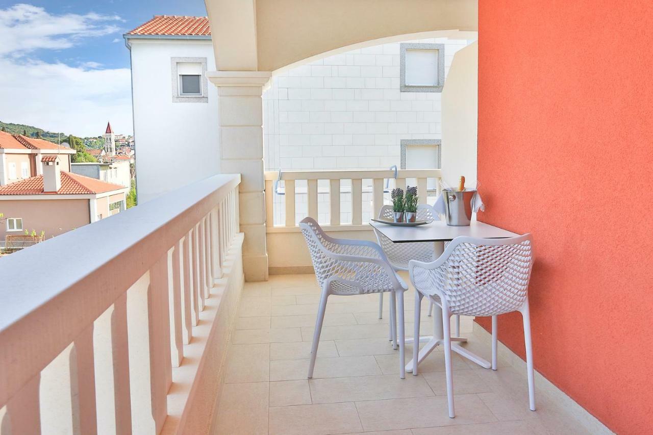 Villa Apartments Art トロギール エクステリア 写真