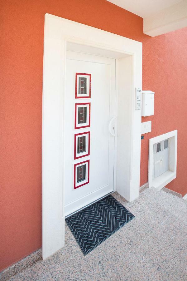 Villa Apartments Art トロギール エクステリア 写真